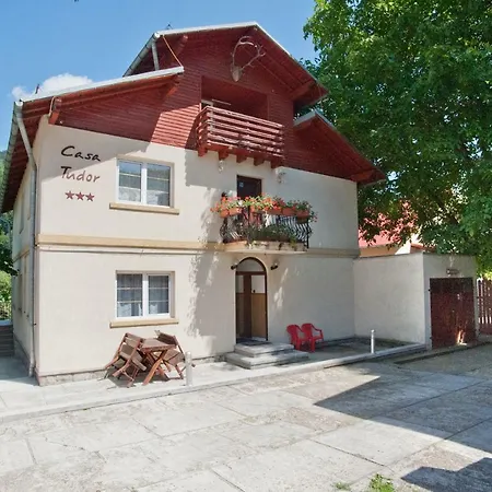 Casa Tudor *